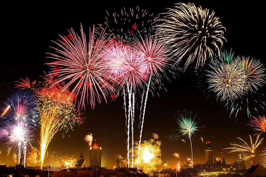 Silvester Kurztrip mit großem Feuerwerk