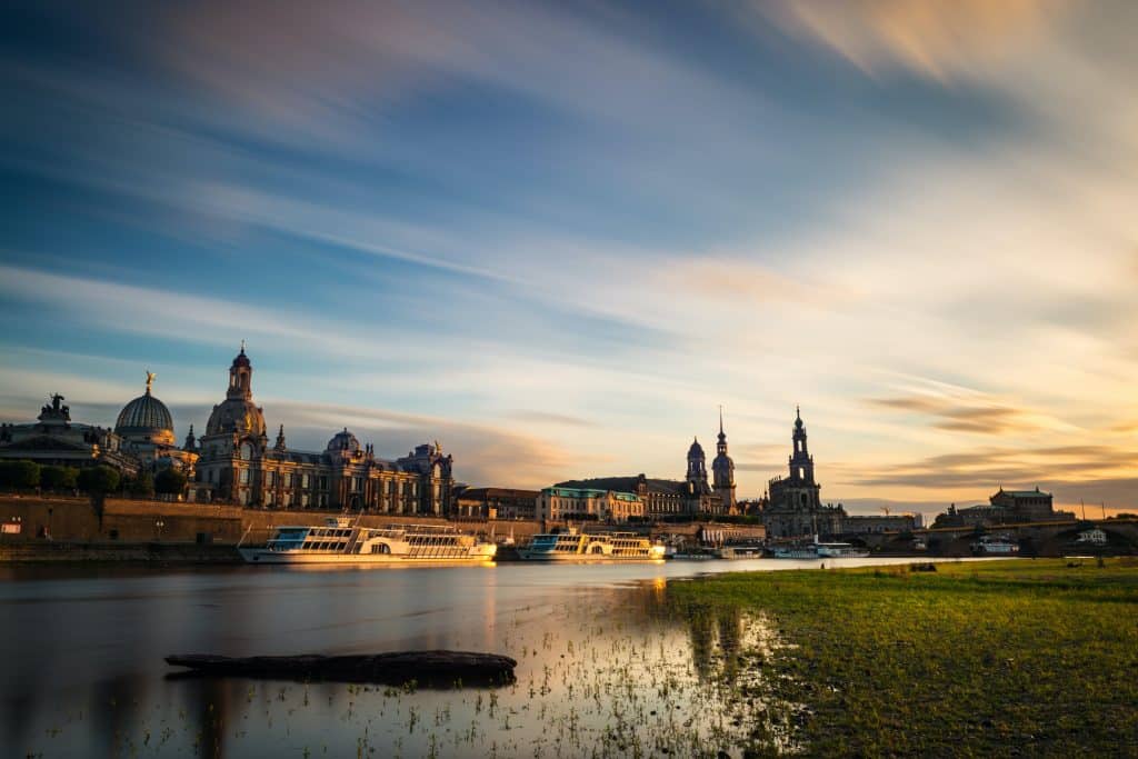 Blick auf Dresden im Sonnenuntergang