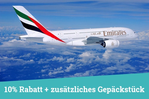 Flugzeug in der Luft - Symbolbild für Vorteile bei Emirates mit ISIC